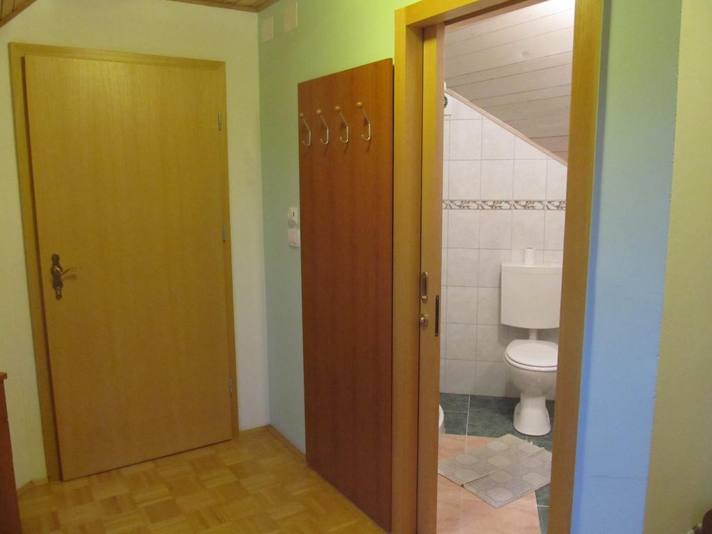 Tourist Farm Ljubica Villa Poljane nad Skofjo Loko Ruang foto